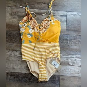 Curest retired print Albion Fit swimsuit